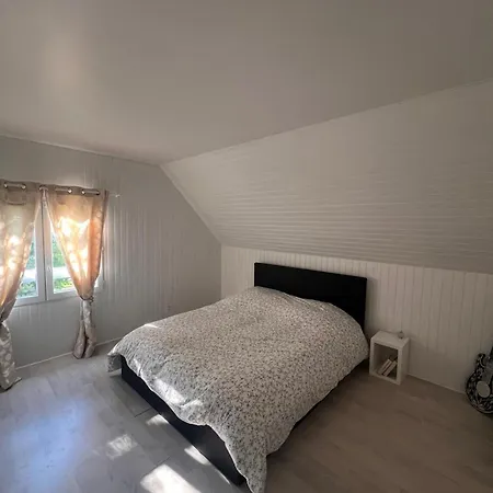 Dom wakacyjny Maison Familial A Proximite De Versailles Et Paris
